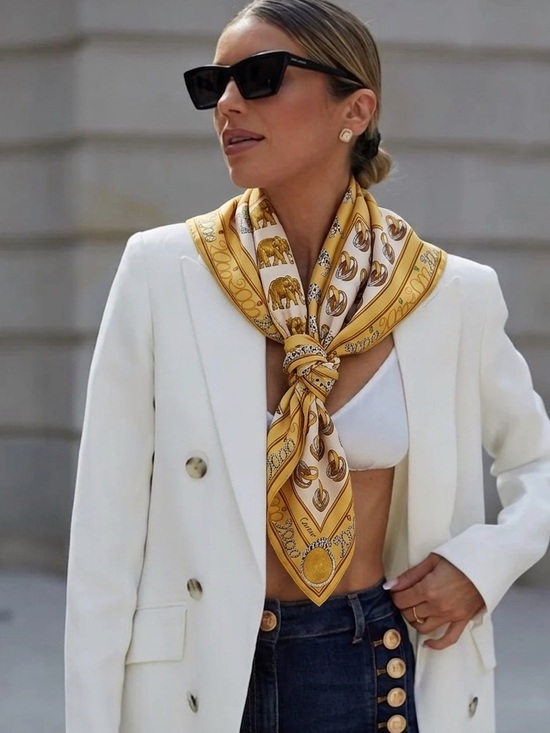 Cartier Accessories - CARTIER Limited Edition Millennium 2000 Panthère Silk Scarf Y2K Rare Gold